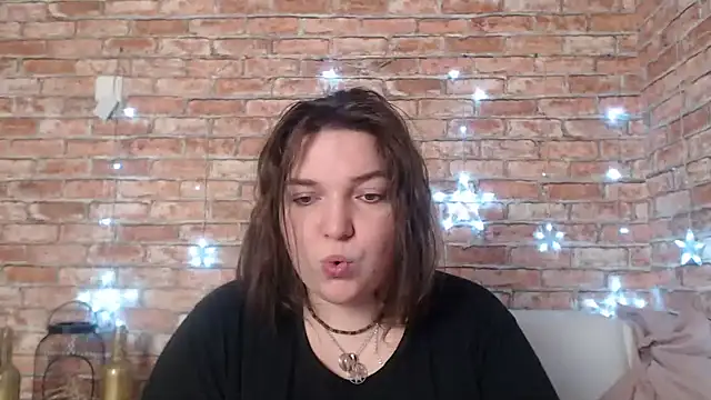 Amelia Kiss  online show from 14, 1, 2025