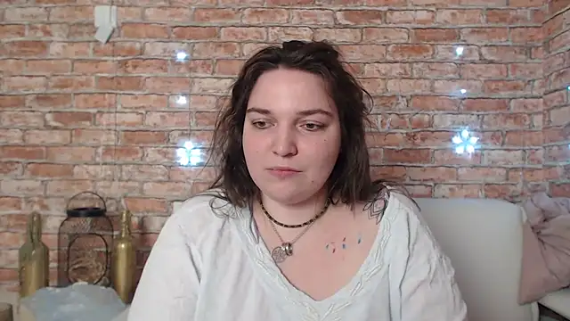 Amelia Kiss  online show from 17, 1, 2025
