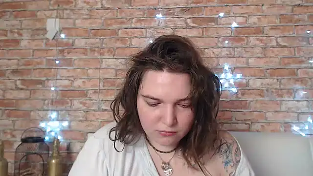 Amelia Kiss  online show from 20, 1, 2025
