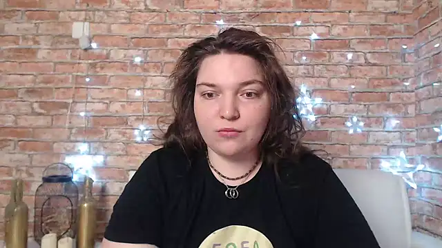 Amelia Kiss  online show from 25, 1, 2025