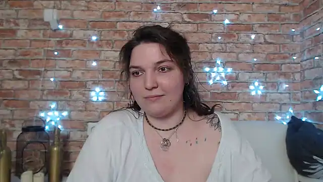 Amelia Kiss  online show from 7, 2, 2025