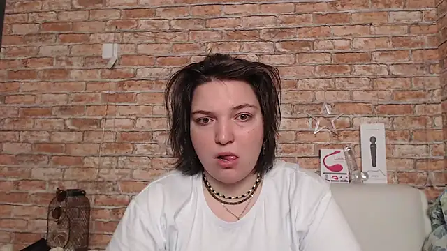 Snapshot of Amelia_Kiss_ chatting on 20, 9, 2025 Amelia Kiss  online show from 20, 9, 2025