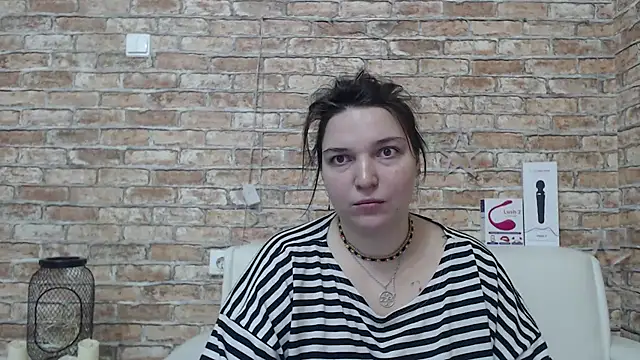 Snapshot of Amelia_Kiss_ chatting on 24, 10, 2025 Amelia Kiss  online show from 24, 10, 2025