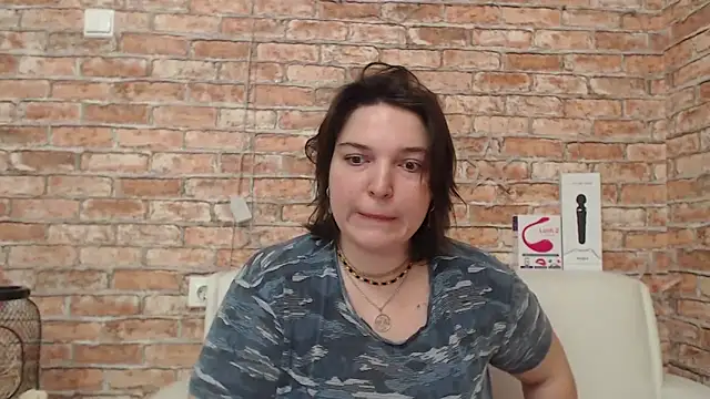 Snapshot of Amelia_Kiss_ chatting on 25, 10, 2025 Amelia Kiss  online show from 25, 10, 2025