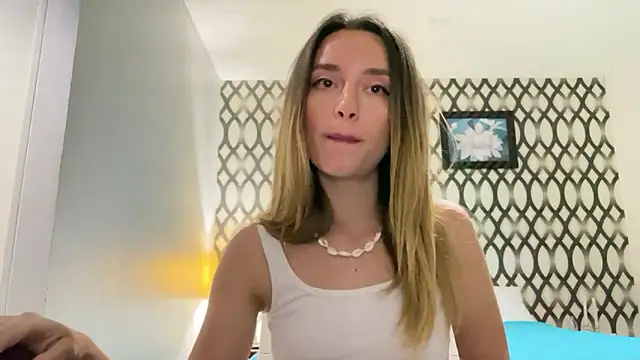 Snapshot of SirenaBelle chatting on 9, 2, 2025 SirenaBelle online show from 9, 2, 2025