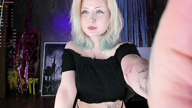 little grinch666 online show from 25, 12, 2024