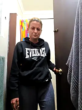 Snapshot of Pussy69Kat chatting on 24, 3, 2026 Pussy69Kat online show from 24, 3, 2026