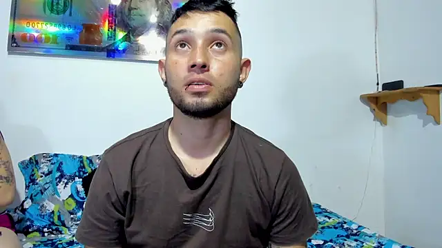 Snapshot of Bad_Couple_1 chatting on 16, 1, 2025 Bad Couple 1 online show from 16, 1, 2025