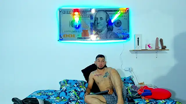 Snapshot of Bad_Couple_1 chatting on 13, 3, 2025 Bad Couple 1 online show from 13, 3, 2025