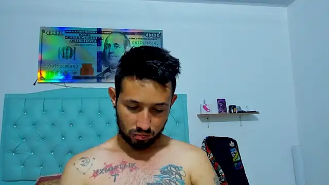 Snapshot of Bad_Couple_1 chatting on 30, 10, 2025 Bad Couple 1 online show from 30, 10, 2025