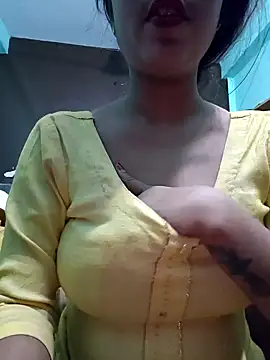 Snapshot of Kavita_ji chatting on 5, 1, 2025 Kavita ji online show from 5, 1, 2025