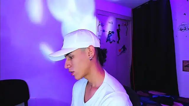 Snapshot of Levin_Hikaru chatting on 26, 1, 2025 Levin Hikaru online show from 26, 1, 2025