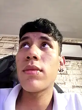 Snapshot of Levin_Hikaru chatting on 3, 3, 2025 Levin Hikaru online show from 3, 3, 2025