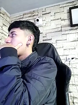 Snapshot of Levin_Hikaru chatting on 14, 3, 2025 Levin Hikaru online show from 14, 3, 2025