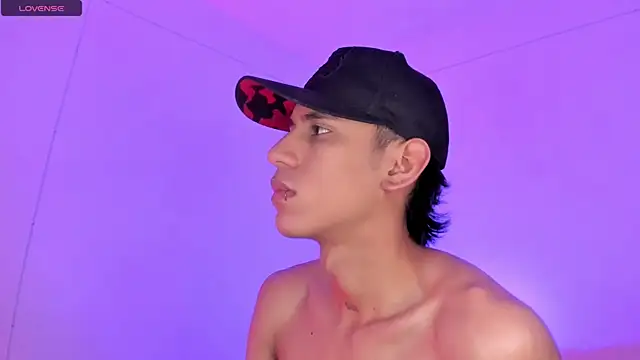 Snapshot of Levin_Hikaru chatting on 14, 9, 2025 Levin Hikaru online show from 14, 9, 2025