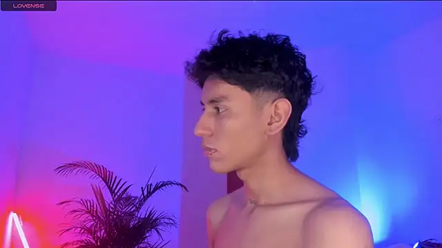 Snapshot of Levin_Hikaru chatting on 29, 9, 2025 Levin Hikaru online show from 29, 9, 2025