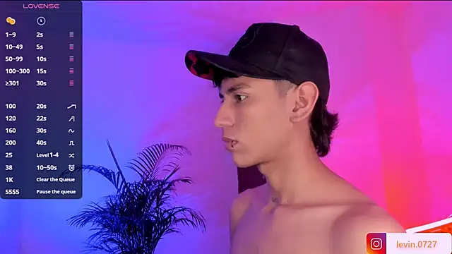 Snapshot of Levin_Hikaru chatting on 3, 10, 2025 Levin Hikaru online show from 3, 10, 2025