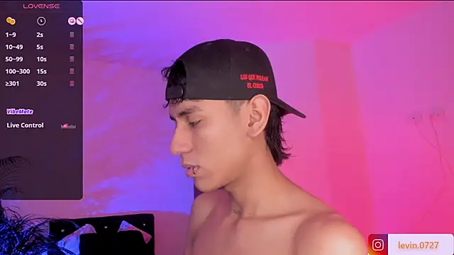 Snapshot of Levin_Hikaru chatting on 4, 10, 2025 Levin Hikaru online show from 4, 10, 2025