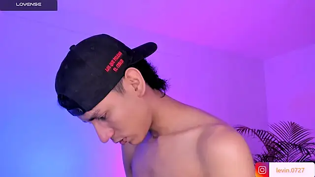 Snapshot of Levin_Hikaru chatting on 30, 10, 2025 Levin Hikaru online show from 30, 10, 2025