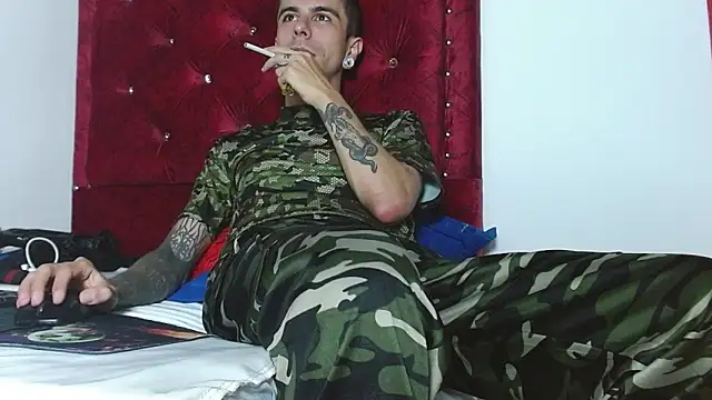 Aaron BigDickxxx online show from 3, 12, 2024