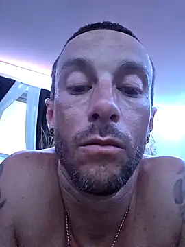 Twin2222 online show from 27, 9, 2025