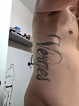 Twin2222 online show from 1, 10, 2025