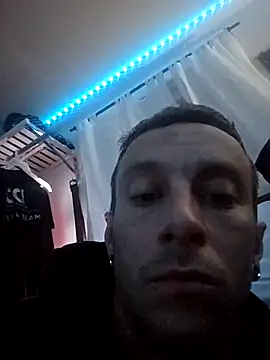 Twin2222 online show from 5, 2, 2026