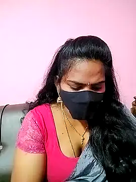 Snapshot of melina214 chatting on 9, 12, 2024 melina214 online show from 9, 12, 2024