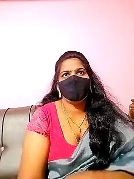 Snapshot of melina214 chatting on 9, 12, 2024 melina214 online show from 9, 12, 2024