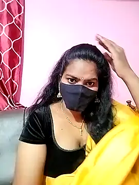 Snapshot of melina214 chatting on 13, 12, 2024 melina214 online show from 13, 12, 2024