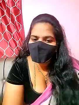 Snapshot of melina214 chatting on 16, 12, 2024 melina214 online show from 16, 12, 2024