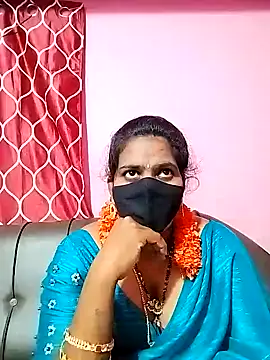 Snapshot of melina214 chatting on 21, 12, 2024 melina214 online show from 21, 12, 2024