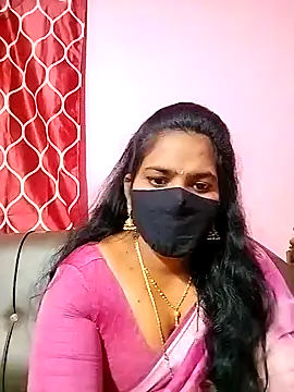 Snapshot of melina214 chatting on 7, 1, 2025 melina214 online show from 7, 1, 2025