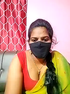 Snapshot of melina214 chatting on 18, 1, 2025 melina214 online show from 18, 1, 2025