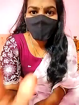 Snapshot of melina214 chatting on 21, 1, 2025 melina214 online show from 21, 1, 2025