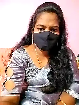 Snapshot of melina214 chatting on 3, 2, 2025 melina214 online show from 3, 2, 2025