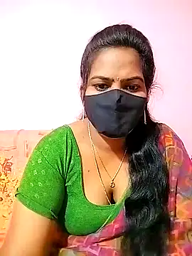 Snapshot of melina214 chatting on 4, 2, 2025 melina214 online show from 4, 2, 2025