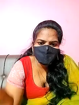 Snapshot of melina214 chatting on 5, 2, 2025 melina214 online show from 5, 2, 2025
