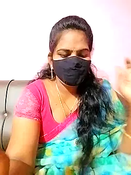 Snapshot of melina214 chatting on 8, 2, 2025 melina214 online show from 8, 2, 2025