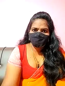 Snapshot of melina214 chatting on 21, 2, 2025 melina214 online show from 21, 2, 2025