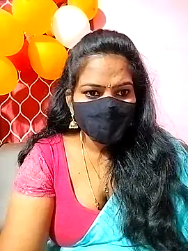 Snapshot of melina214 chatting on 26, 2, 2025 melina214 online show from 26, 2, 2025
