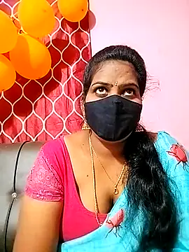 Snapshot of melina214 chatting on 26, 2, 2025 melina214 online show from 26, 2, 2025