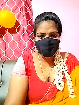 Snapshot of melina214 chatting on 28, 2, 2025 melina214 online show from 28, 2, 2025