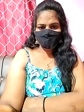 Snapshot of melina214 chatting on 7, 3, 2025 melina214 online show from 7, 3, 2025