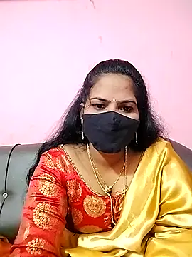 Snapshot of melina214 chatting on 13, 10, 2025 melina214 online show from 13, 10, 2025