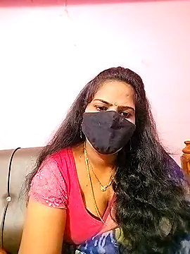 Snapshot of melina214 chatting on 14, 10, 2025 melina214 online show from 14, 10, 2025