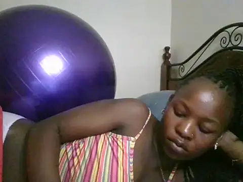 Snapshot of Sonnia_ chatting on 14, 2, 2025 Sonnia online show from 14, 2, 2025