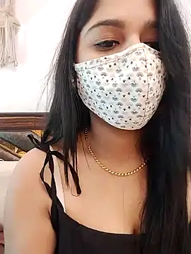 Snapshot of Gloie4u chatting on 10, 12, 2024 Gloie4u online show from 10, 12, 2024