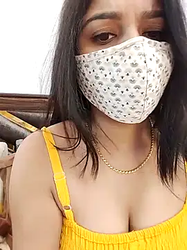 Snapshot of Gloie4u chatting on 12, 12, 2024 Gloie4u online show from 12, 12, 2024