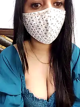 Snapshot of Gloie4u chatting on 7, 2, 2025 Gloie4u online show from 7, 2, 2025